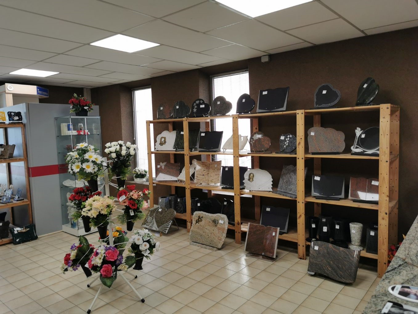 Articles funéraires agence de pompes funèbres Roc Eclerc à Châteauneuf-les-Martigues