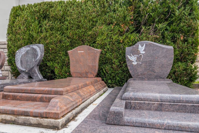 Monuments funéraires agence de pompes funèbres Roc Eclerc à Lons-le-Saunier